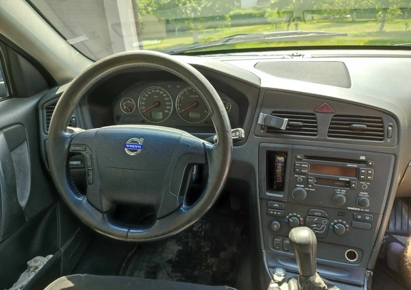 Volvo V70 cena 5500 przebieg: 372000, rok produkcji 2003 z Korfantów małe 46